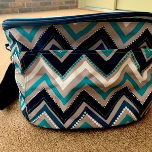 Thirty one - insulated cooler